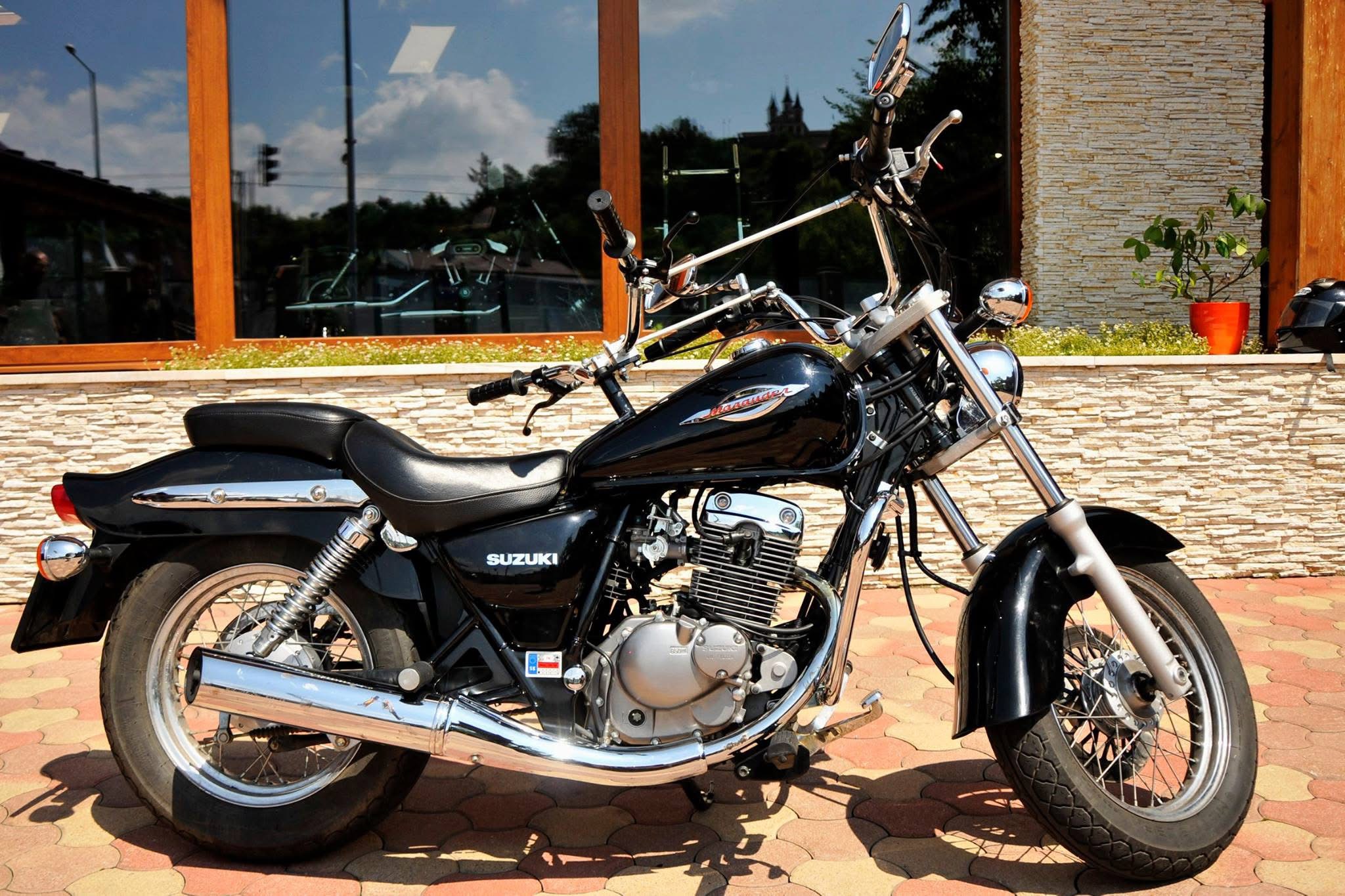 Suzuki Marauder 125
